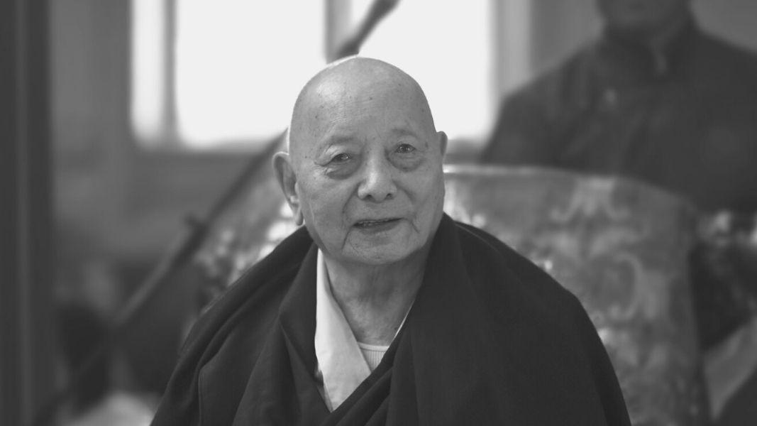 Khenpo Karthar Rinpoche