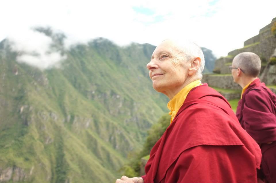 Jetsunma Tenzin Palmo, autora da Lúcida Letra